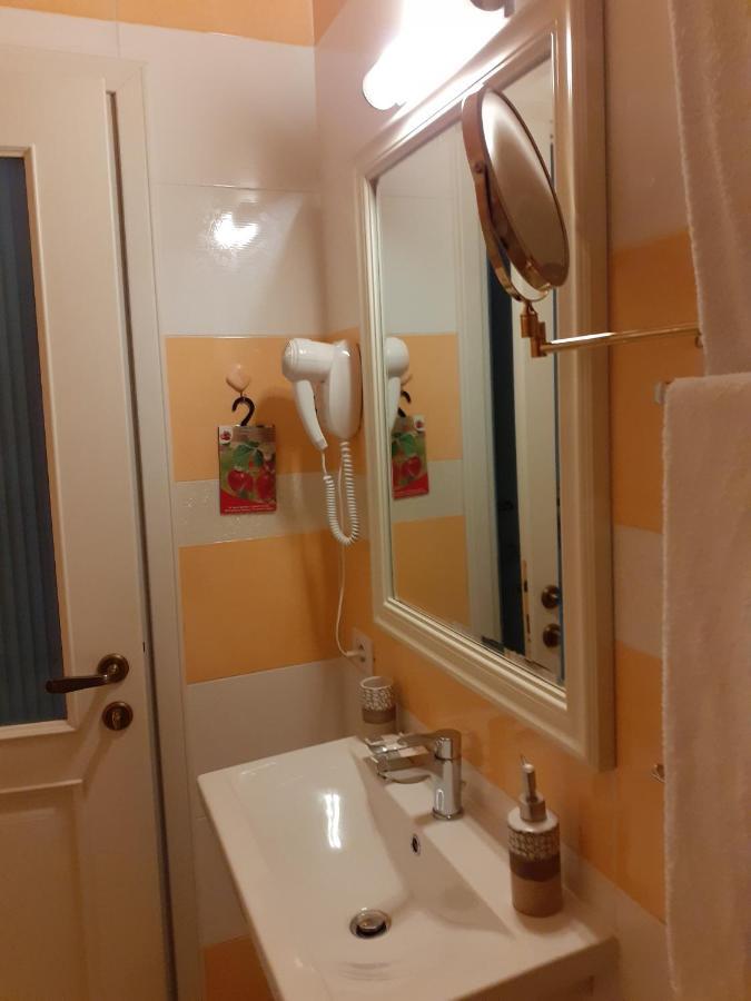 Hotel Guri Elbasan Exteriér fotografie