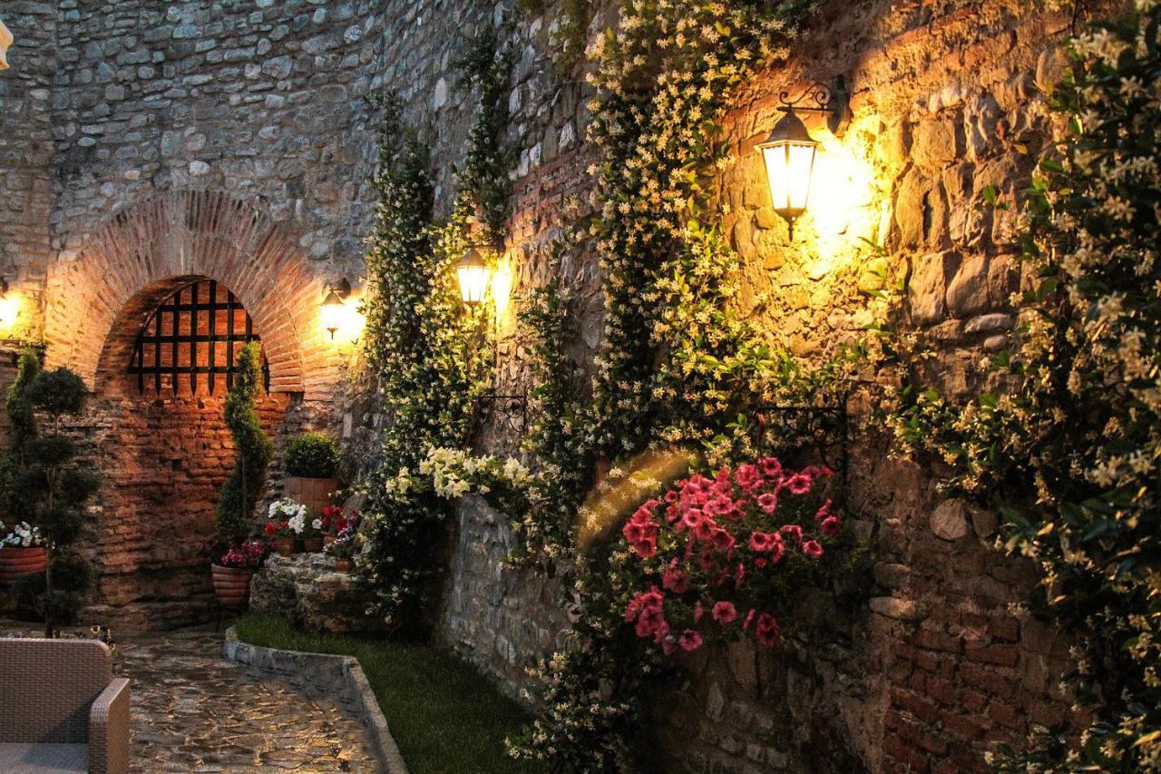 Hotel Guri Elbasan Exteriér fotografie