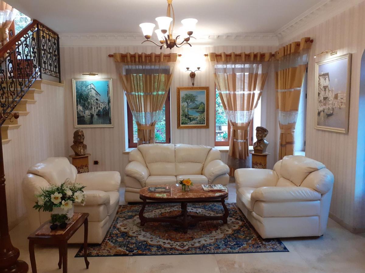 Hotel Guri Elbasan Exteriér fotografie